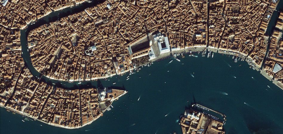 New Evidence from Satellites: Venice Still Sinking