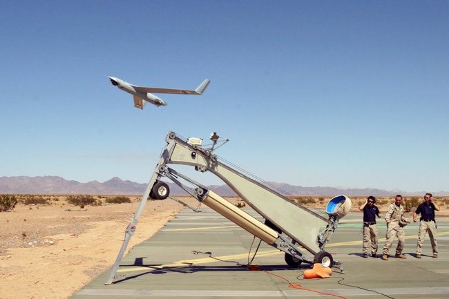 Fig02_Boeing-ScanEagle-launch