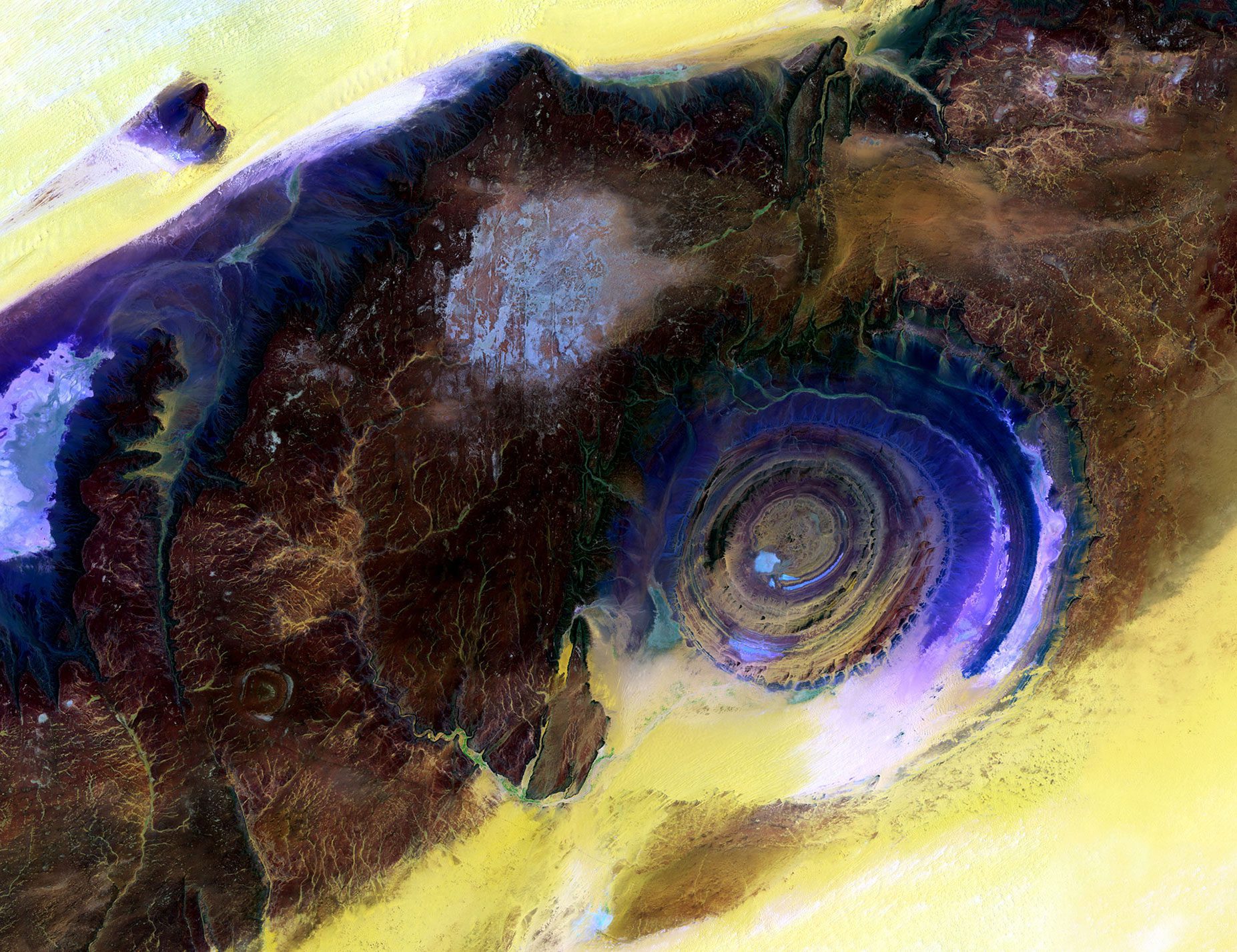 Landsat Sees Eye of the Sahara