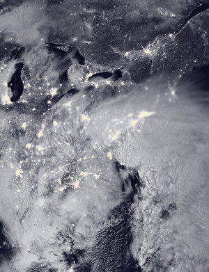 The Visible Infrared Imaging Radiometer Suite (VIIRS) on NASA-NOAA’s Suomi NPP satellite acquired this nighttime image of the blizzard on Jan. 23, 2016. The VIIRS “day-night band” detects faint light signals such as city lights, moonlight, airglow and auroras. (Credit: NOAA/NASA)