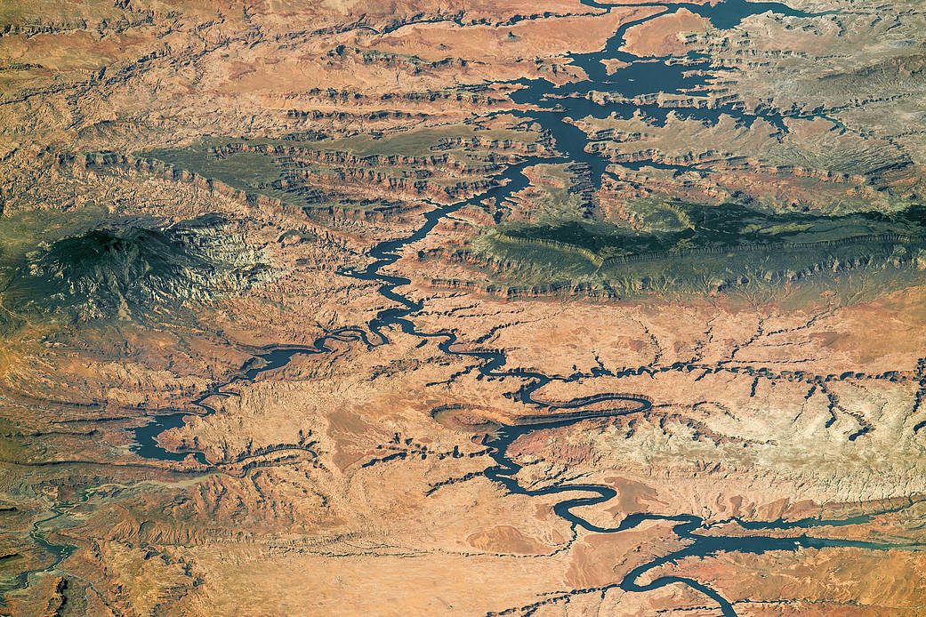 Space Station Astronaut Photographs Full Length of Lake Powell